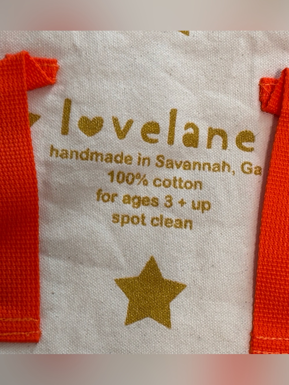 Lovelane Whimsy SuperHero Set pink,
Red, white- shield, cape, helmet- reverses - Picture 5 of 5
